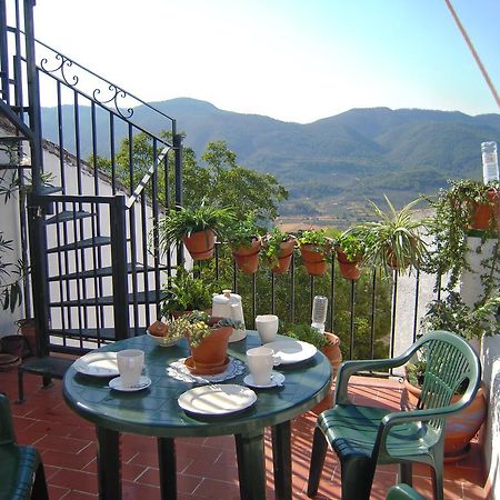 La Casa De La Abuela Clotilde Guest House Hornos Ruang foto