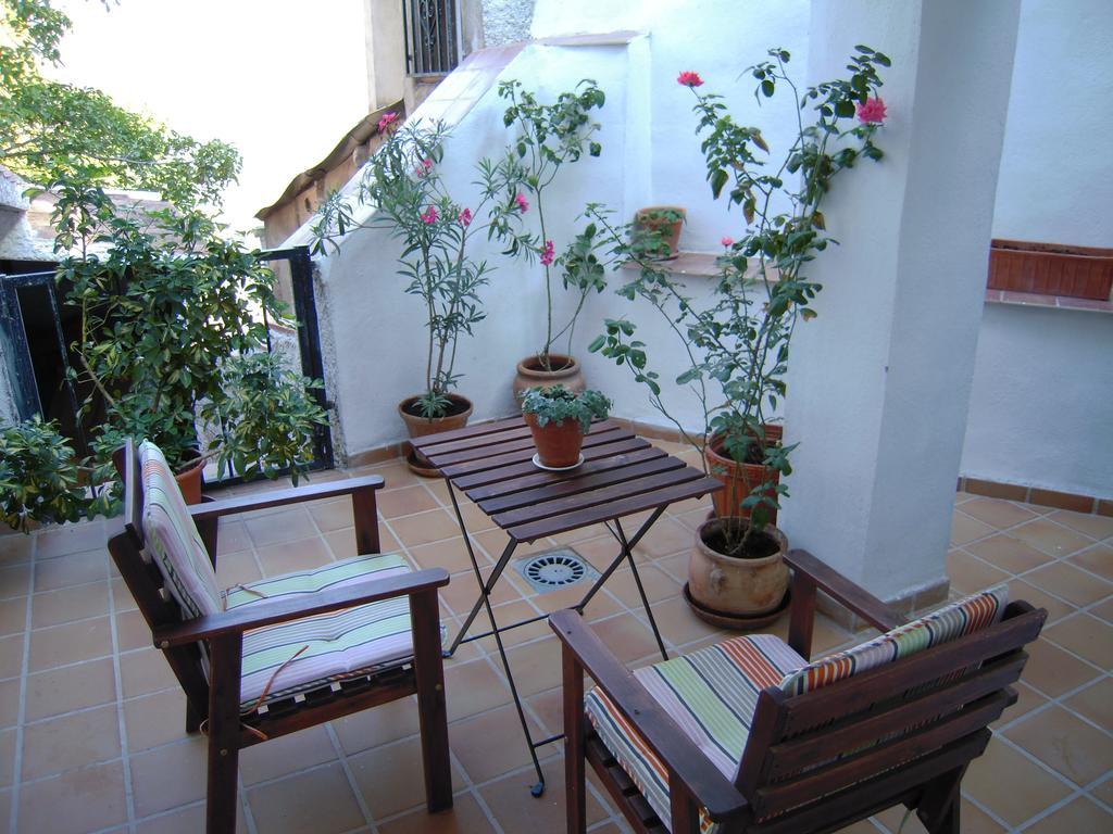La Casa De La Abuela Clotilde Guest House Hornos Ruang foto